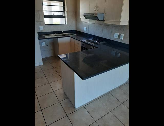 2 BEDROOM PROPERTY TO RENT IN BURGUNDY ESTATE